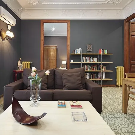 Fewdays Barcelona Apartments-2